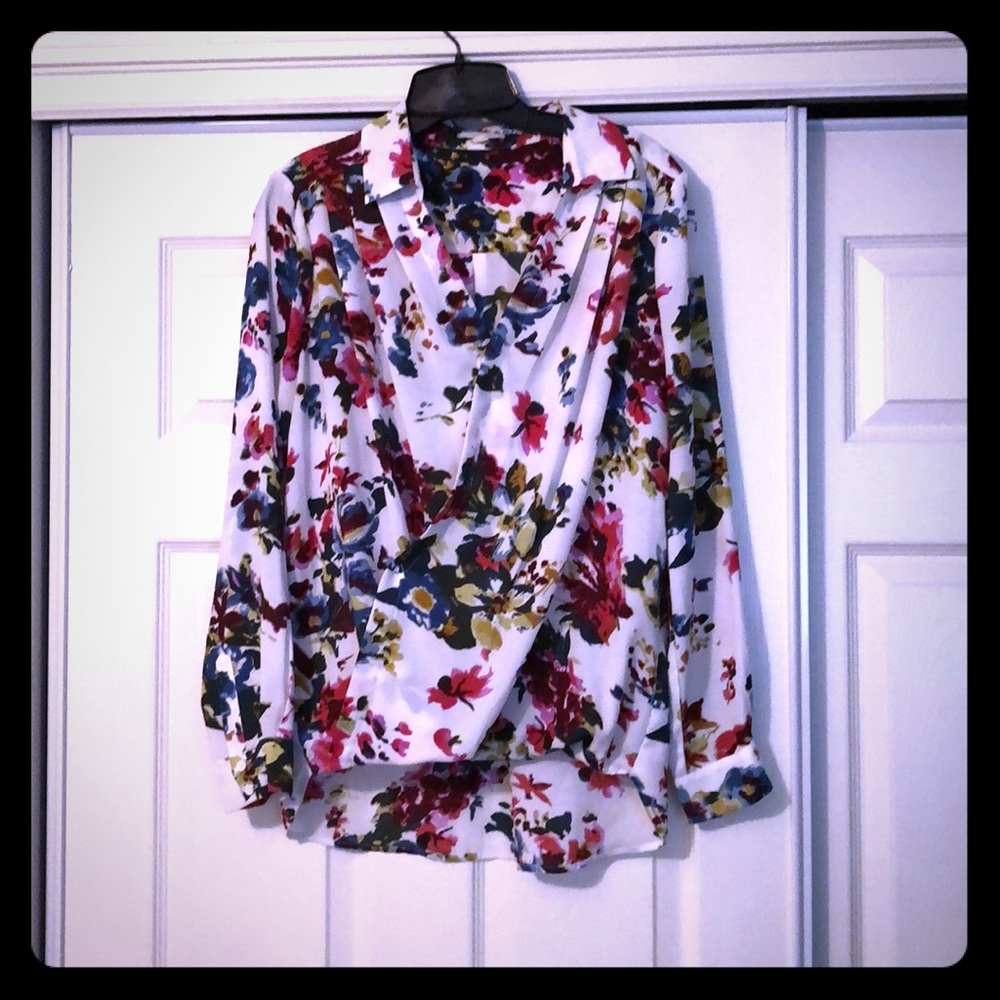 Pleione white floral wrap blouse with longer back